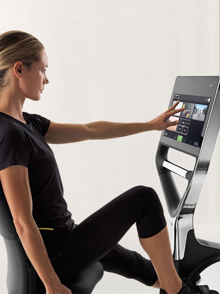 Горизонтальный велотренажер TechnoGym Personal Recline